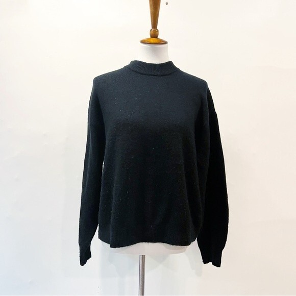 H & M Black Knit Wool Blend Sweater Medium - Picture 1 of 7